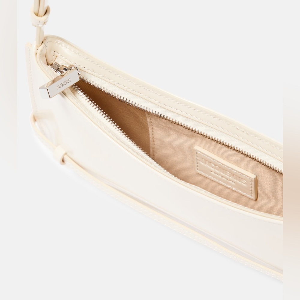 Off-White Le Chouchou “Le Bisou Ceinture” Bag - Picture 5 of 7
